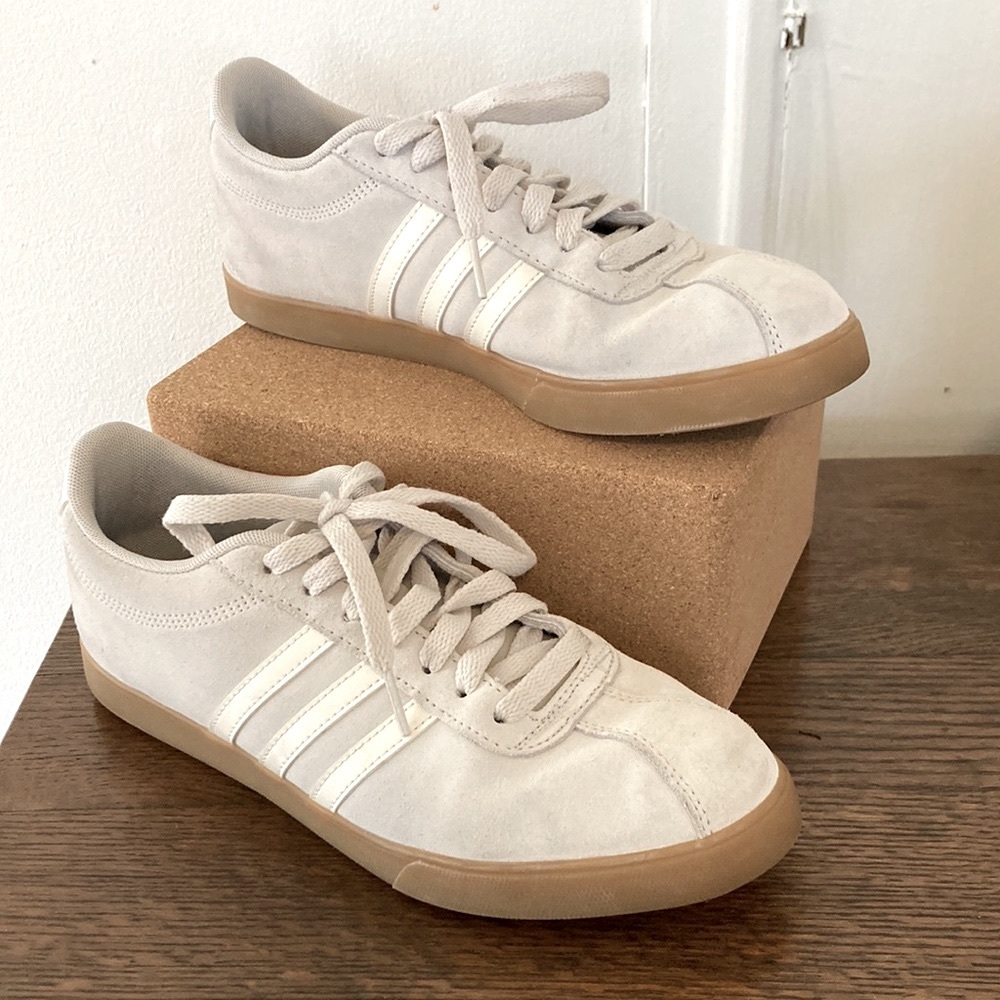 Adidas women’s Court Set Gray White Running Shoes size 9